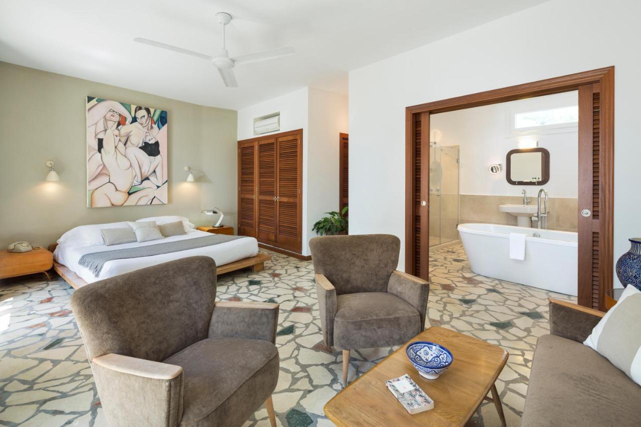 Punta Sur Hotel